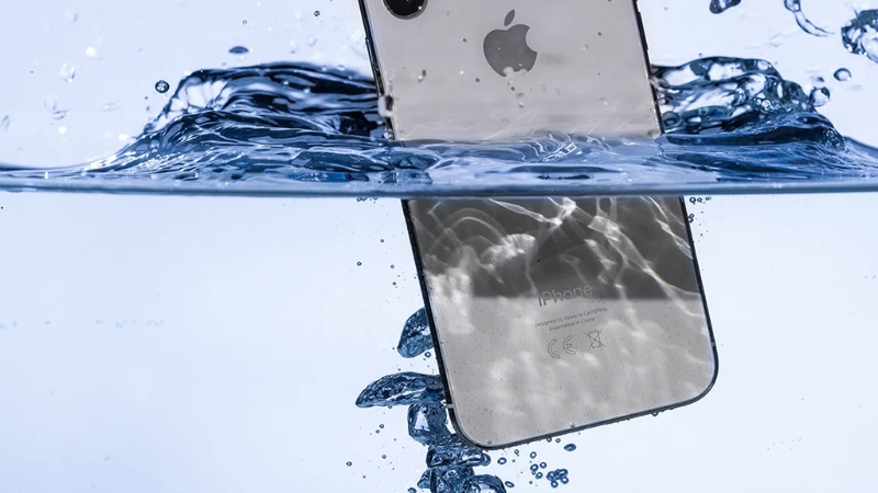 M&agrave;ng loa bị ẩm, d&iacute;nh nước