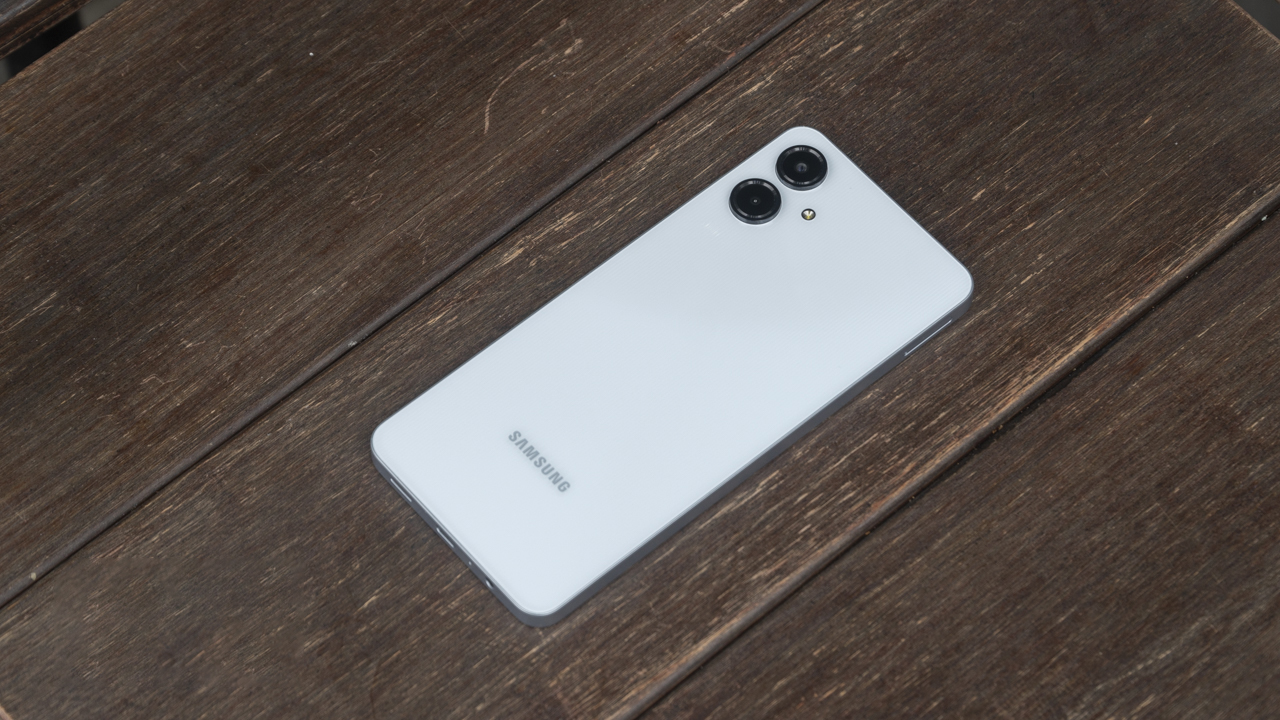 Galaxy A06 Giá Tốt, Pin Trâu, Thiết Kế Đẹp Đang Giảm Giá Sốc Tại Tgdđ, Mua Ngay Kẻo Lỡ! Galaxy A06 Giá Tốt, Pin Trâu, Thiết Kế Đẹp Đang Giảm Giá Sốc Tại Tgdđ, Mua Ngay Kẻo Lỡ!