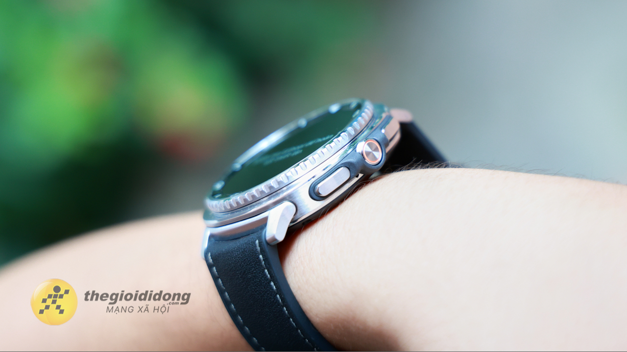 Đánh giá Samsung Galaxy Watch 8 Classic: Đẹp, mượt mà, hơi nặng