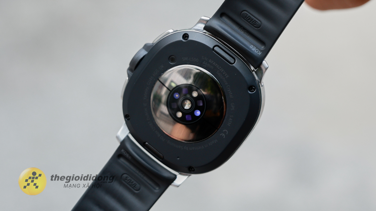Đánh giá Samsung Galaxy Watch 8 Classic: Đẹp, mượt mà, hơi nặng