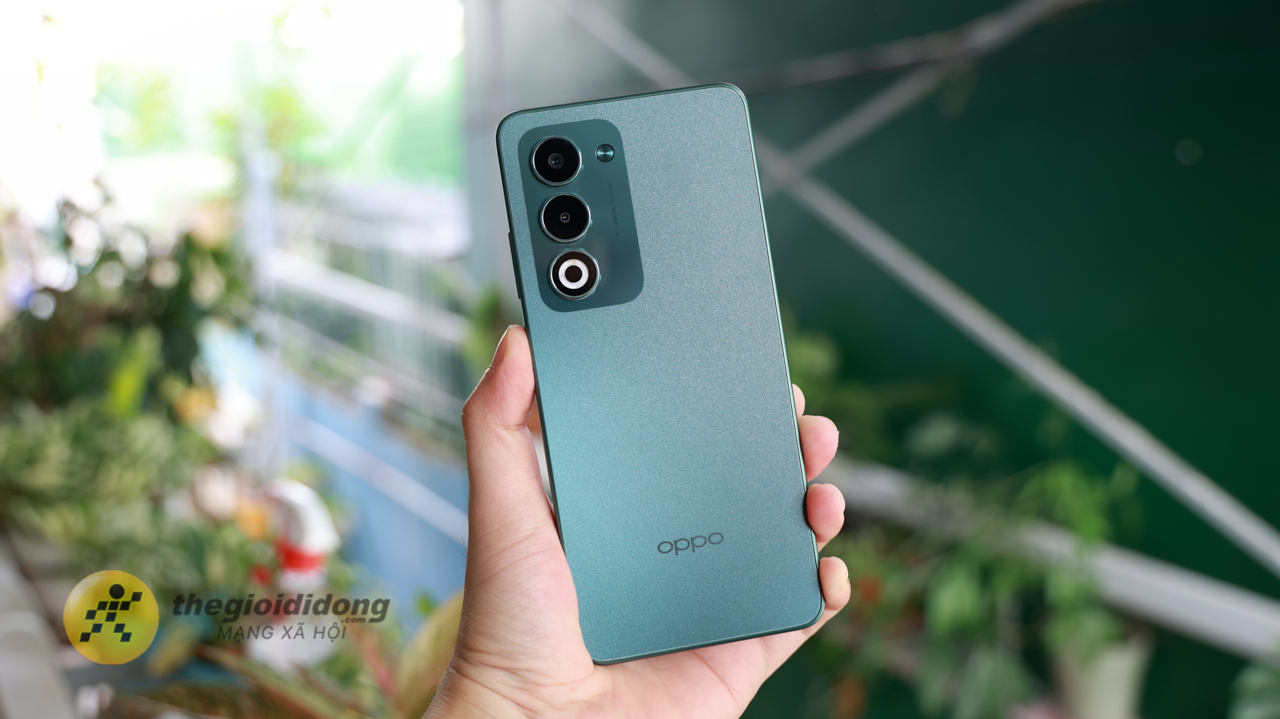 Trên Tay Oppo A5: Thiết Kế Có Đổi Mới Và Vẫn Dùng Snapdragon 6S Gen 1 Trên Tay Oppo A5: Thiết Kế Có Đổi Mới Và Vẫn Dùng Snapdragon 6S Gen 1