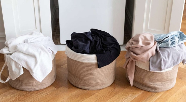 Phân loại quần áo trước khi sử dụng máy sấy quần áo