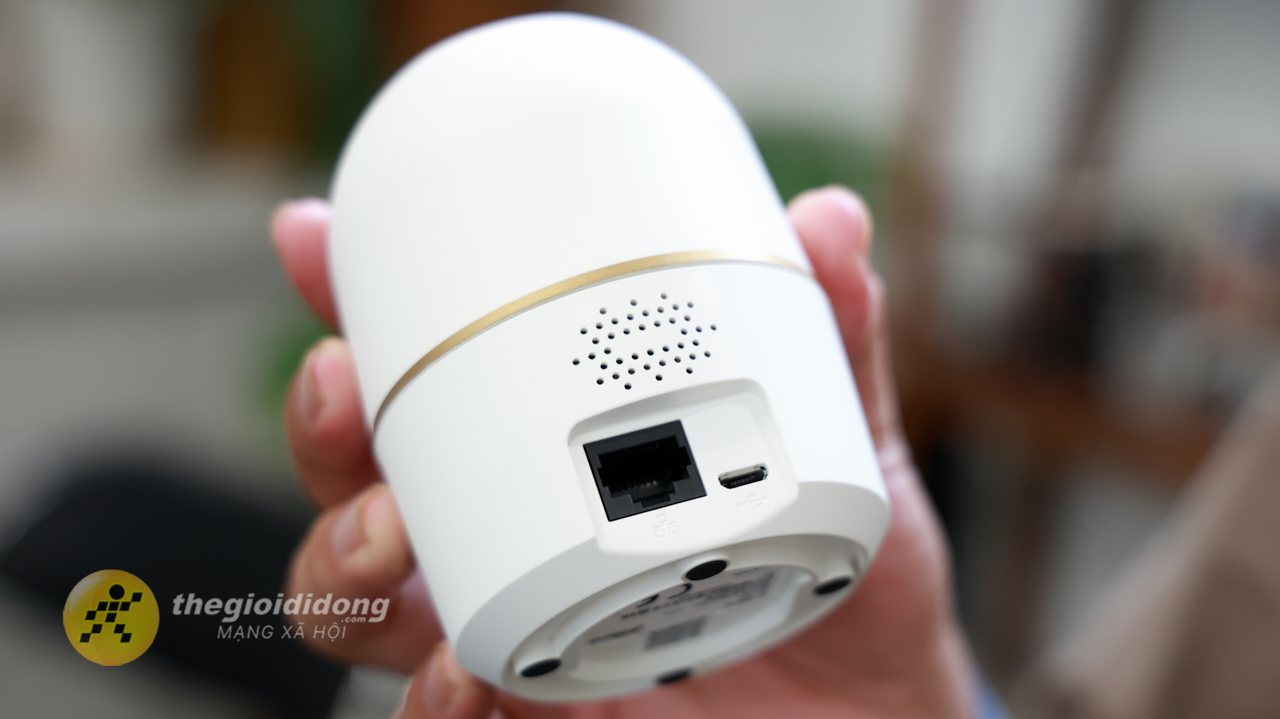 Trên Tay Camera Dahua Dh-H5Ae: Quan Sát 360 Độ, Sắc Nét 5 Mp Mà Vẫn Nhỏ Gọn Trên Tay Camera Dahua Dh-H5Ae: Quan Sát 360 Độ, Sắc Nét 5 Mp Mà Vẫn Nhỏ Gọn
