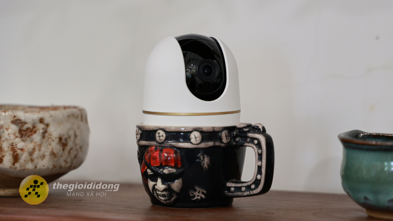 Trên Tay Camera Dahua Dh-H5Ae: Quan Sát 360 Độ, Sắc Nét 5 Mp Mà Vẫn Nhỏ Gọn Trên Tay Camera Dahua Dh-H5Ae: Quan Sát 360 Độ, Sắc Nét 5 Mp Mà Vẫn Nhỏ Gọn