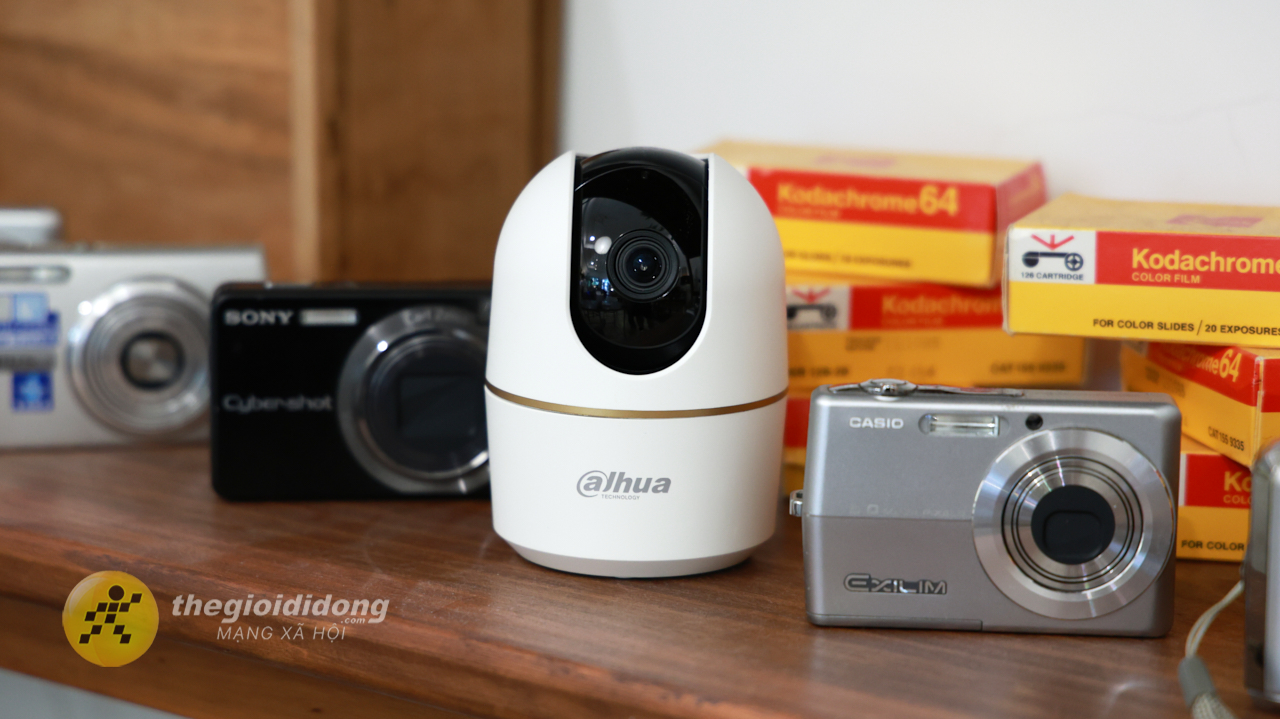 Trên Tay Camera Dahua Dh-H5Ae: Quan Sát 360 Độ, Sắc Nét 5 Mp Mà Vẫn Nhỏ Gọn Trên Tay Camera Dahua Dh-H5Ae: Quan Sát 360 Độ, Sắc Nét 5 Mp Mà Vẫn Nhỏ Gọn