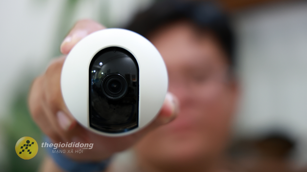 Trên Tay Camera Dahua Dh-H5Ae: Quan Sát 360 Độ, Sắc Nét 5 Mp Mà Vẫn Nhỏ Gọn Trên Tay Camera Dahua Dh-H5Ae: Quan Sát 360 Độ, Sắc Nét 5 Mp Mà Vẫn Nhỏ Gọn