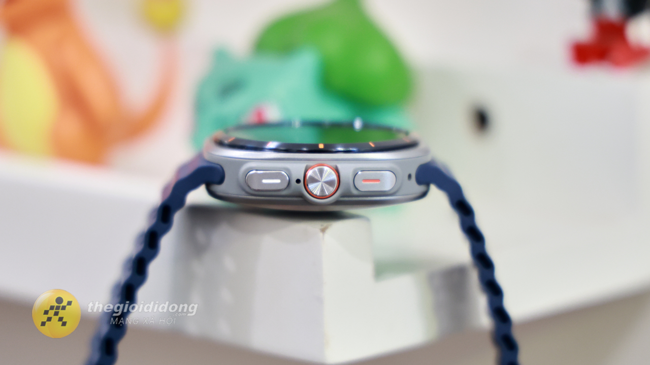 Trên Tay Samsung Galaxy Watch Ultra 2025: Thiết Kế Bền Bỉ, Mượt Mà Trên Tay Samsung Galaxy Watch Ultra 2025: Thiết Kế Bền Bỉ, Mượt Mà
