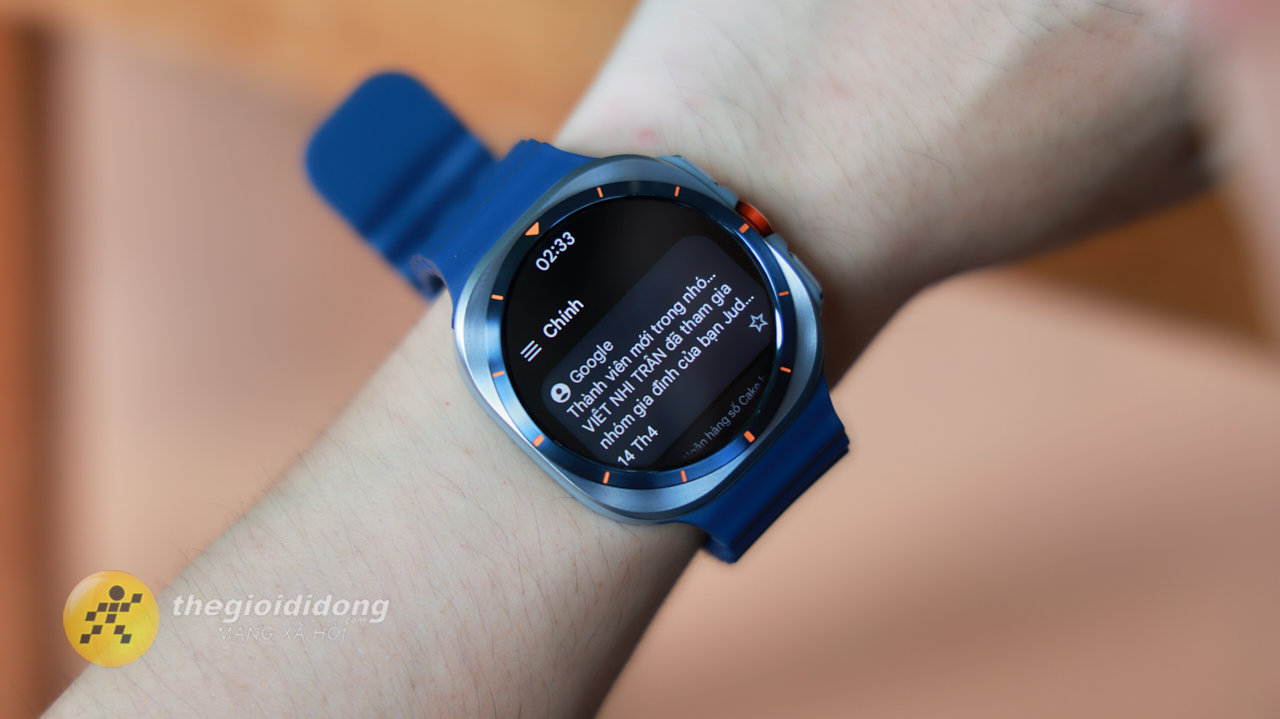 Trên Tay Samsung Galaxy Watch Ultra 2025: Thiết Kế Bền Bỉ, Mượt Mà Trên Tay Samsung Galaxy Watch Ultra 2025: Thiết Kế Bền Bỉ, Mượt Mà