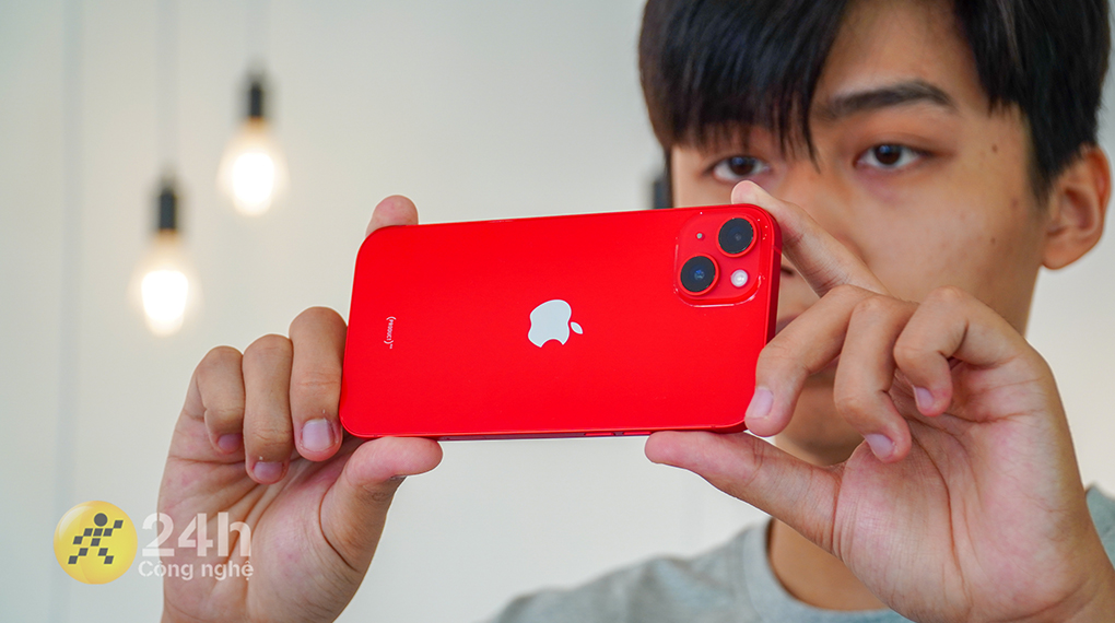 Camera kép 12MP cải tiến với Photonic Engine