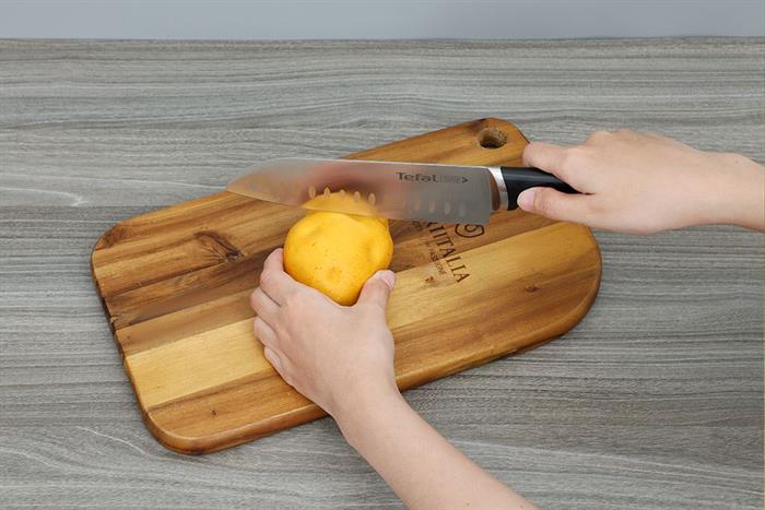 Dao thái Tefal Fresh Kitchen phủ Titanium có vỏ bảo vệ