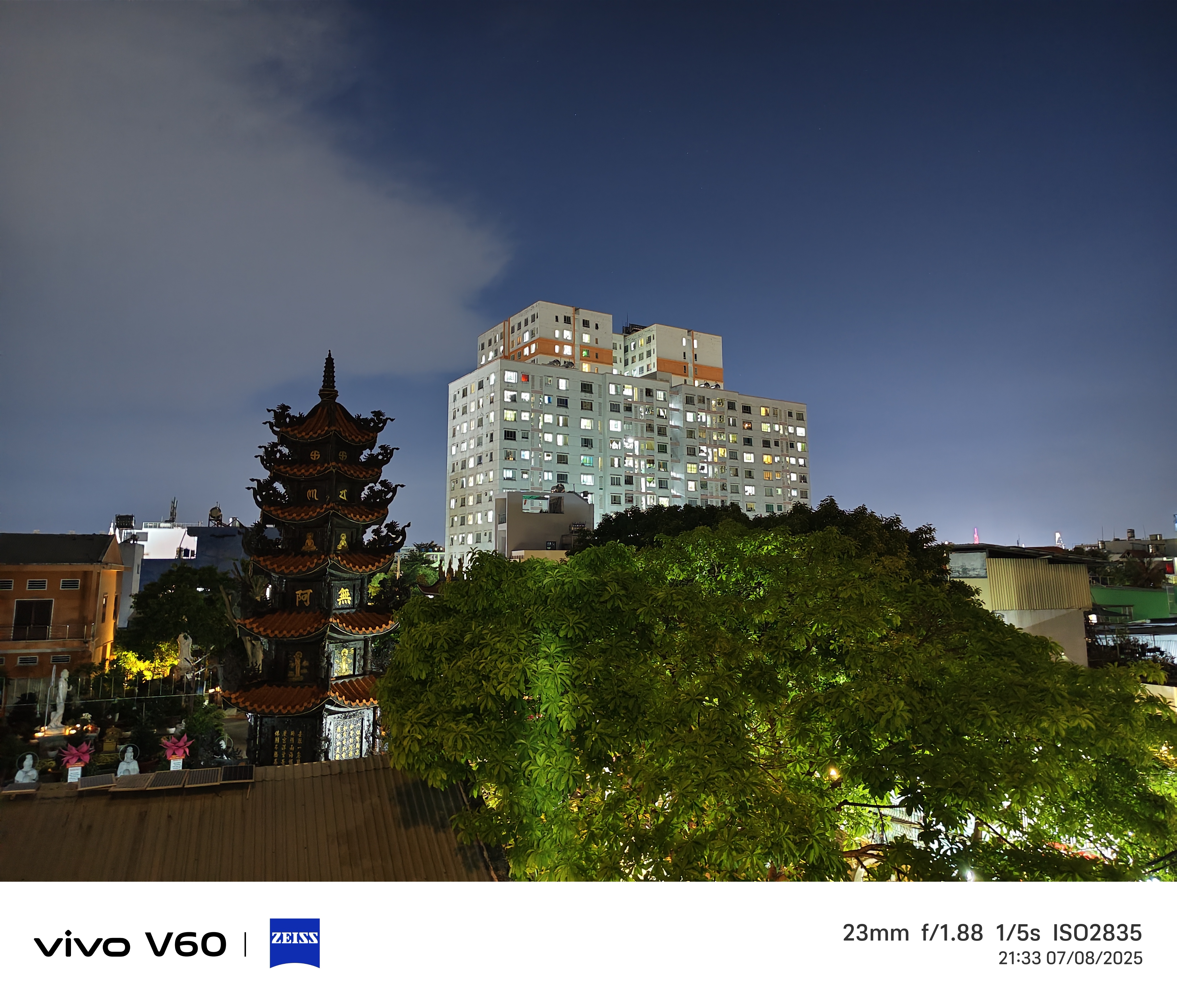 Trên tay vivo V60: Thiết kế đẹp, camera AI, Snapdragon 7 Gen 4 Trên tay vivo V60: Thiết kế đẹp, camera AI, Snapdragon 7 Gen 4