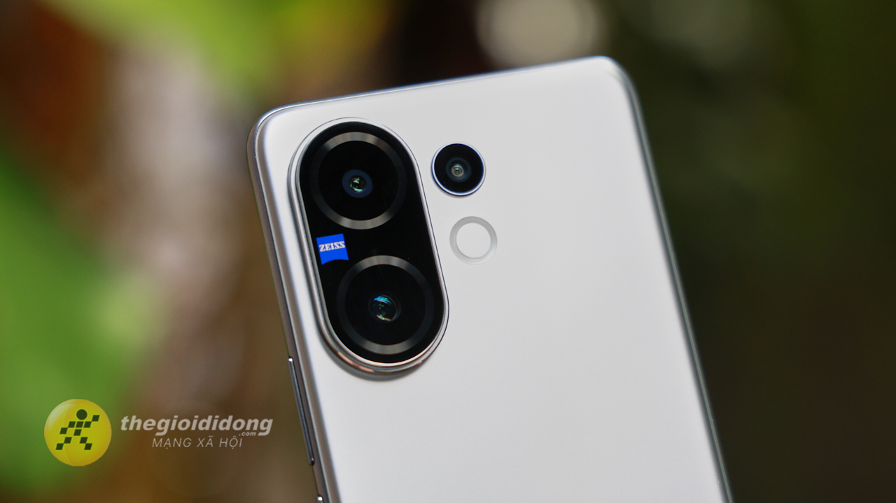 Trên Tay Vivo V60: Thiết Kế Đẹp, Camera Ai, Snapdragon 7 Gen 4 Trên Tay Vivo V60: Thiết Kế Đẹp, Camera Ai, Snapdragon 7 Gen 4