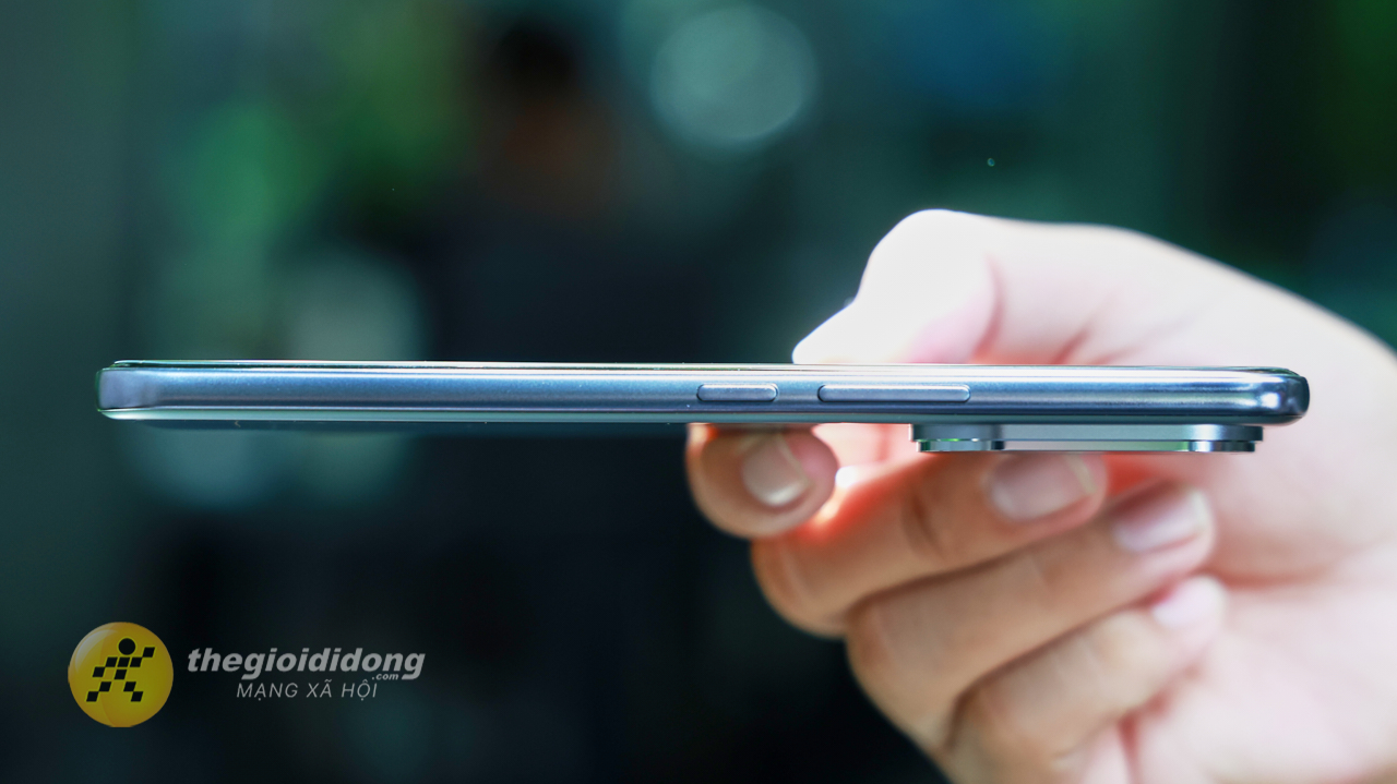 Trên Tay Vivo V60: Thiết Kế Đẹp, Camera Ai, Snapdragon 7 Gen 4 Trên Tay Vivo V60: Thiết Kế Đẹp, Camera Ai, Snapdragon 7 Gen 4