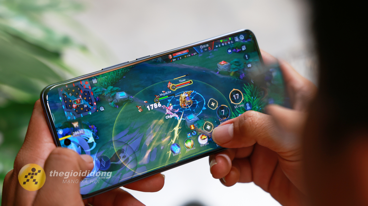 Trên Tay Vivo V60: Thiết Kế Đẹp, Camera Ai, Snapdragon 7 Gen 4 Trên Tay Vivo V60: Thiết Kế Đẹp, Camera Ai, Snapdragon 7 Gen 4