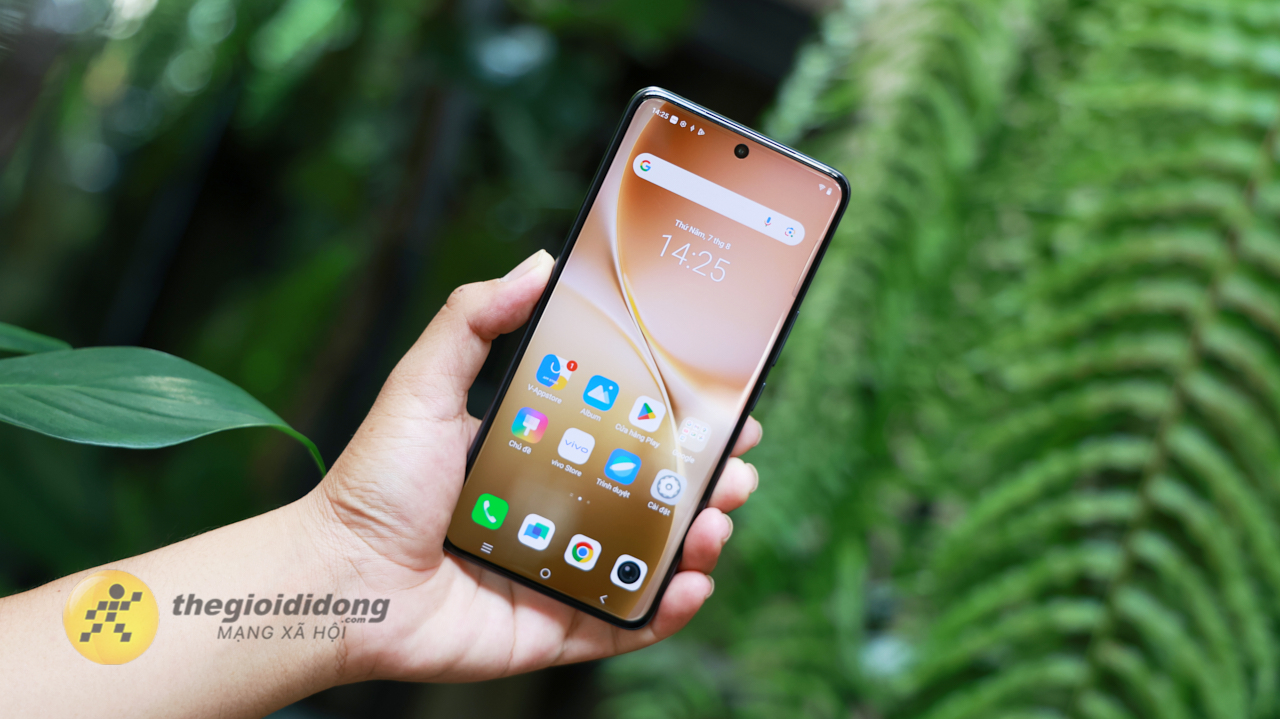 Trên Tay Vivo V60: Thiết Kế Đẹp, Camera Ai, Snapdragon 7 Gen 4 Trên Tay Vivo V60: Thiết Kế Đẹp, Camera Ai, Snapdragon 7 Gen 4