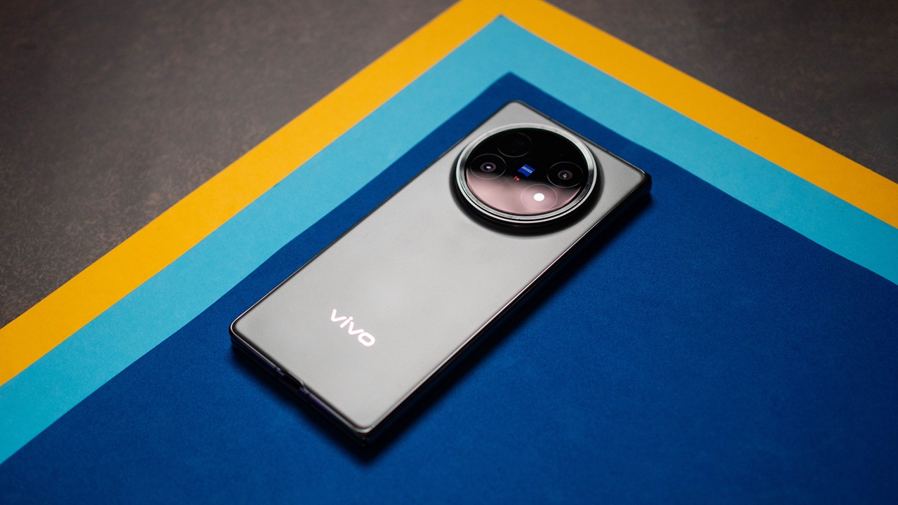 Trên Tay Vivo X Fold 5: Siêu Phẩm Gập Nhẹ, Hệ Thống Camera Zeiss Đỉnh Trên Tay Vivo X Fold 5: Siêu Phẩm Gập Nhẹ, Hệ Thống Camera Zeiss Đỉnh