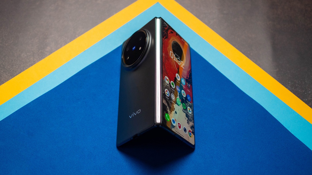 Trên Tay Vivo X Fold 5: Siêu Phẩm Gập Nhẹ, Hệ Thống Camera Zeiss Đỉnh Trên Tay Vivo X Fold 5: Siêu Phẩm Gập Nhẹ, Hệ Thống Camera Zeiss Đỉnh