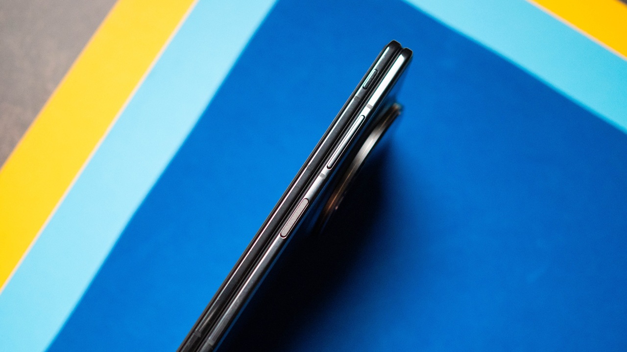 Trên Tay Vivo X Fold 5: Siêu Phẩm Gập Nhẹ, Hệ Thống Camera Zeiss Đỉnh Trên Tay Vivo X Fold 5: Siêu Phẩm Gập Nhẹ, Hệ Thống Camera Zeiss Đỉnh