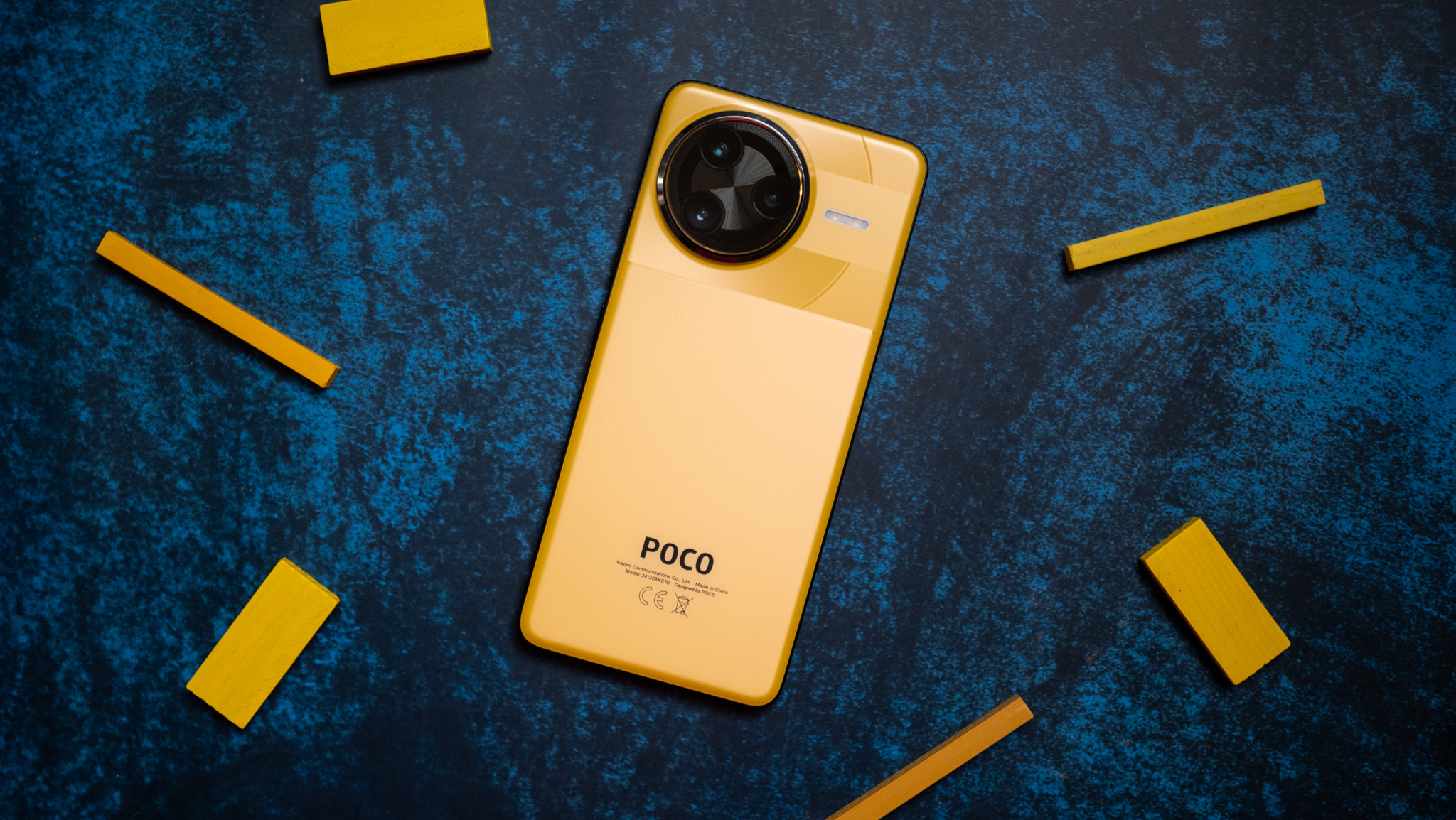 Trên Tay Poco F7 Ultra: Thiết Kế Cao Cấp, Snapdragon 8 Elite Mạnh Mẽ Trên Tay Poco F7 Ultra: Thiết Kế Cao Cấp, Snapdragon 8 Elite Mạnh Mẽ