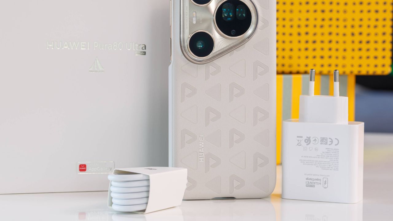 Trên Tay Huawei Pura 80 Ultra: Đỉnh Cao Với Camera Cảm Biến Kép Trên Tay Huawei Pura 80 Ultra: Đỉnh Cao Với Camera Cảm Biến Kép