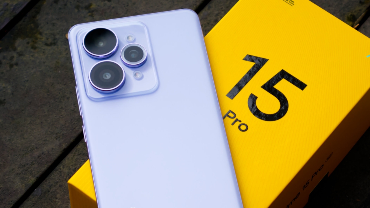 Trên Tay Realme 15 Pro: Thiết Kế Đẹp Mắt, Snapdragon 7 Gen 4 Mạnh Mẽ Trên Tay Realme 15 Pro: Thiết Kế Đẹp Mắt, Snapdragon 7 Gen 4 Mạnh Mẽ