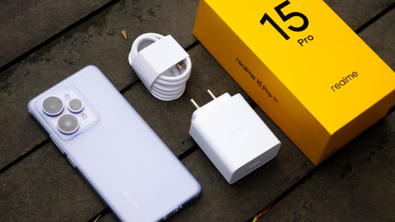 Trên Tay Realme 15 Pro: Thiết Kế Đẹp Mắt, Snapdragon 7 Gen 4 Mạnh Mẽ Trên Tay Realme 15 Pro: Thiết Kế Đẹp Mắt, Snapdragon 7 Gen 4 Mạnh Mẽ