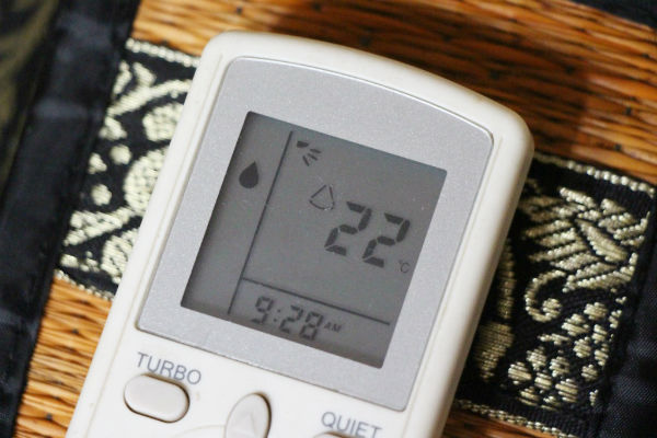 Chế độ Dry trên điều hòa là chế độ hút ẩm, hợp lý để sử dụng vào mùa mưa
