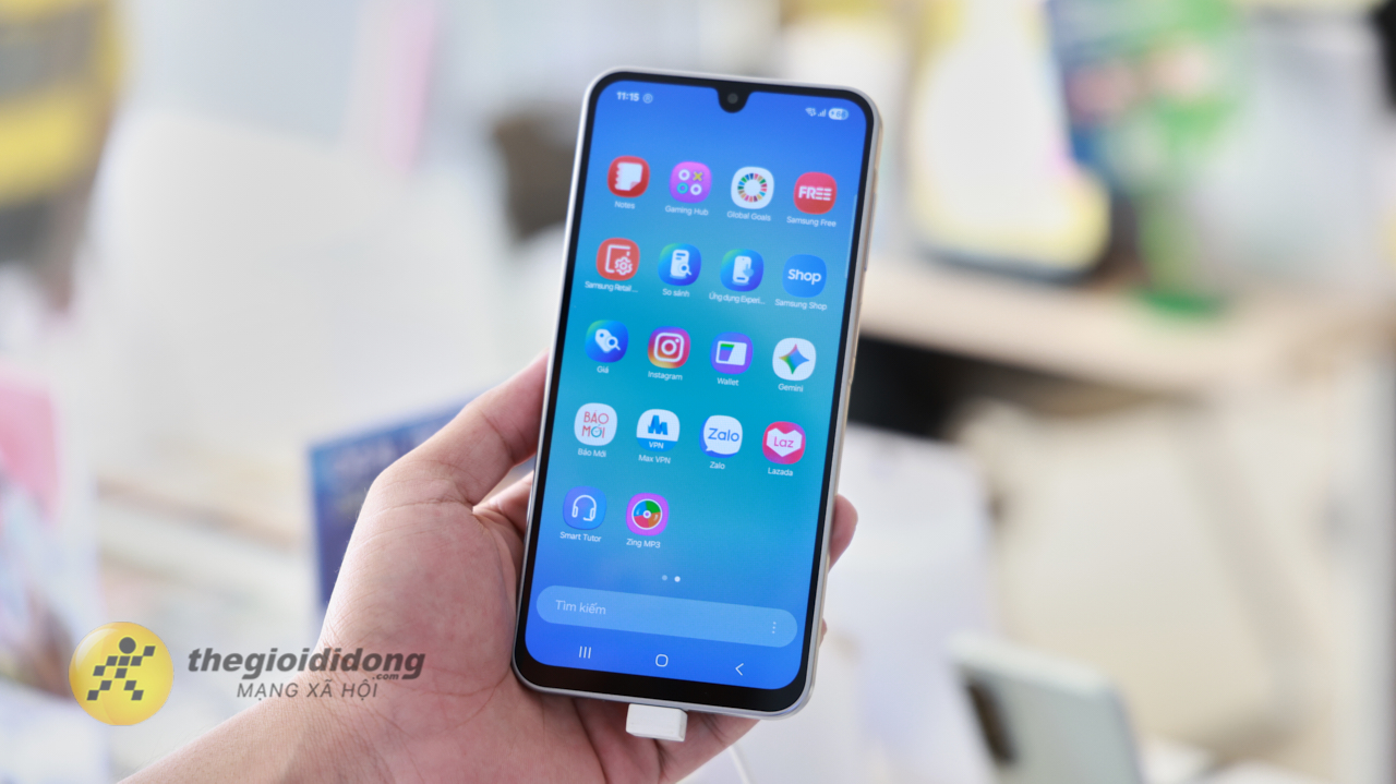 Trên Tay Samsung Galaxy A17 5G: Chip Exynos 1330, Camera 50Mp Có Ois Trên Tay Samsung Galaxy A17 5G: Chip Exynos 1330, Camera 50Mp Có Ois