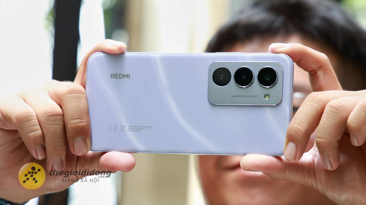 Trên Tay Xiaomi Redmi 15: Màn Hình 6.9 Inch, Snapdragon 685, Pin Khủng 7000 Mah Trên Tay Xiaomi Redmi 15: Màn Hình 6.9 Inch, Snapdragon 685, Pin Khủng 7000 Mah