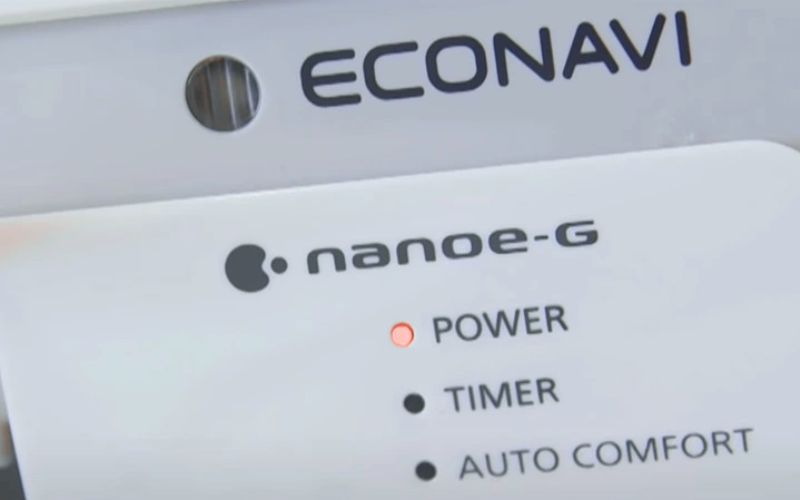 Đèn vàng nhấp nháy thường lỗi nhẹ có thể tự xử lý, còn đèn đỏ báo sự cố nặng cần gọi thợ hỗ trợ