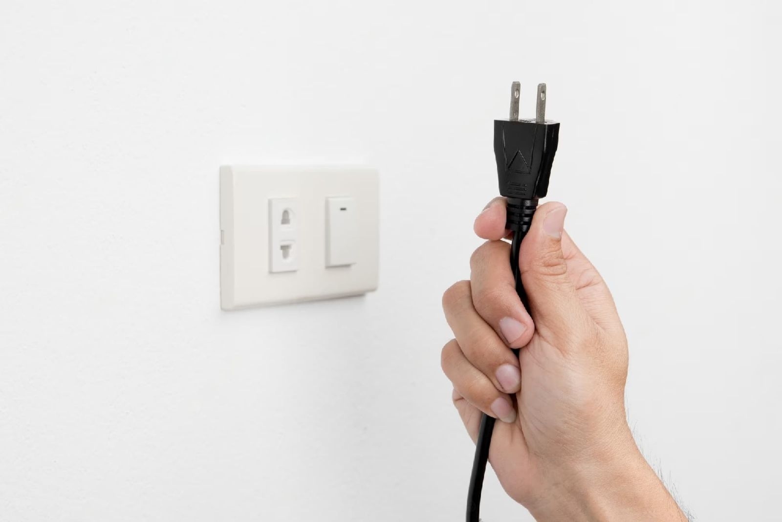 Nguồn điện yếu, không ổn định khiến máy nén Casper không khởi động, phòng không được làm mát