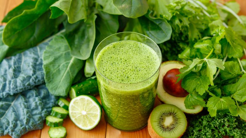 Bạn nên bổ sung nhiều trái cây, rau xanh để hạn chế tình trạng táo bón Bạn nên bổ sung nhiều trái cây, rau xanh để hạn chế tình trạng táo bón