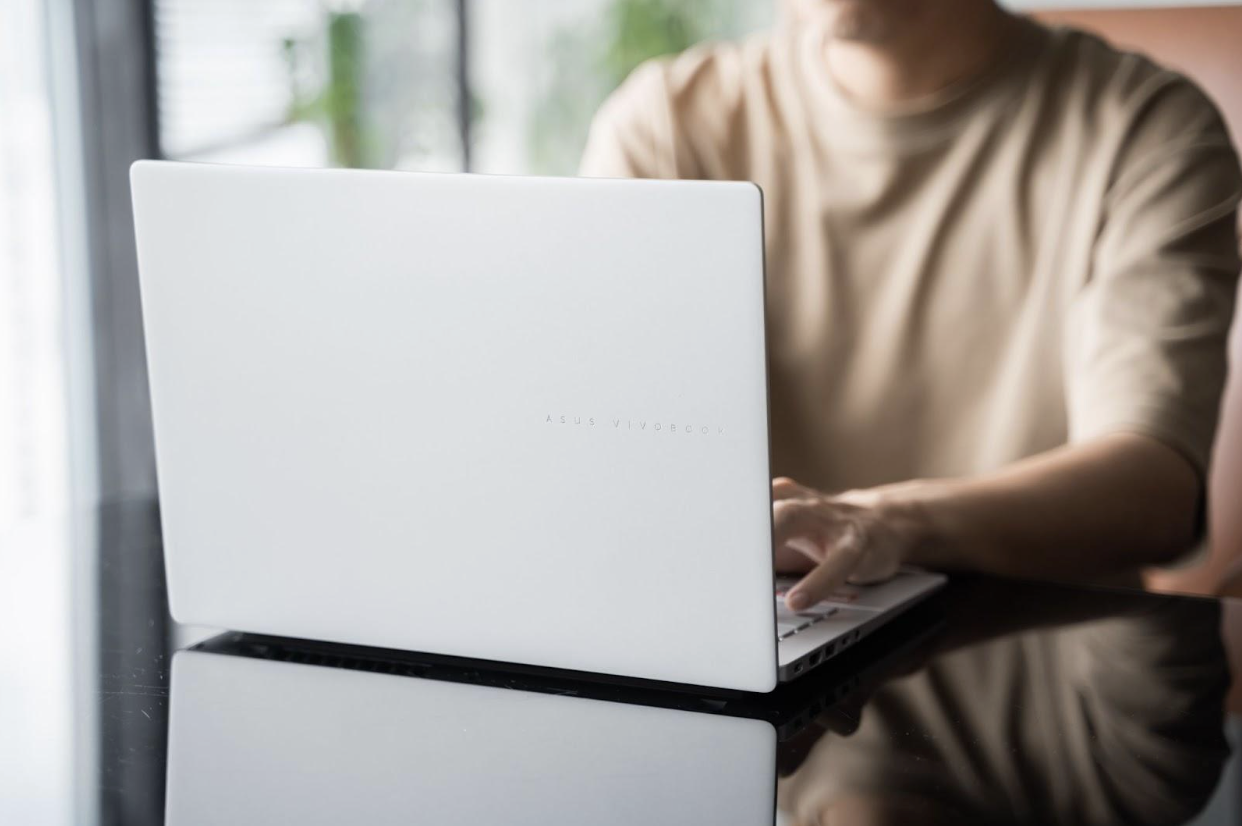 Asus Vivobook S14 Asus Vivobook S14