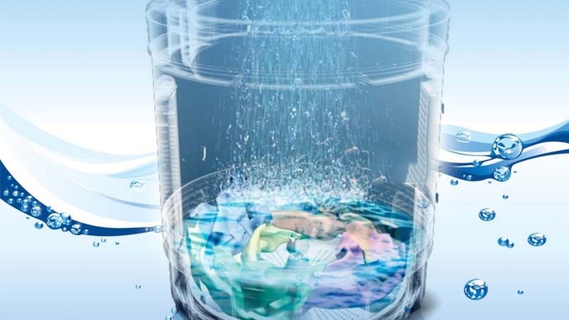 Luồng nước chuyển động và trộn quần áo giúp làm sạch đồng đều