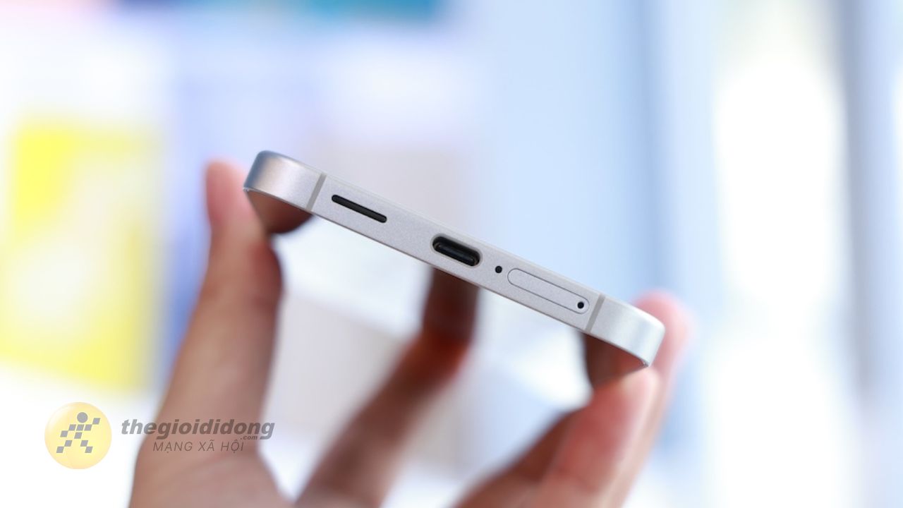 Trên Tay Samsung Galaxy S25 Fe Tại Sự Kiện Trên Tay Samsung Galaxy S25 Fe Tại Sự Kiện