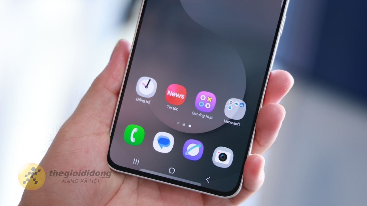 Trên Tay Samsung Galaxy S25 Fe Tại Sự Kiện Trên Tay Samsung Galaxy S25 Fe Tại Sự Kiện
