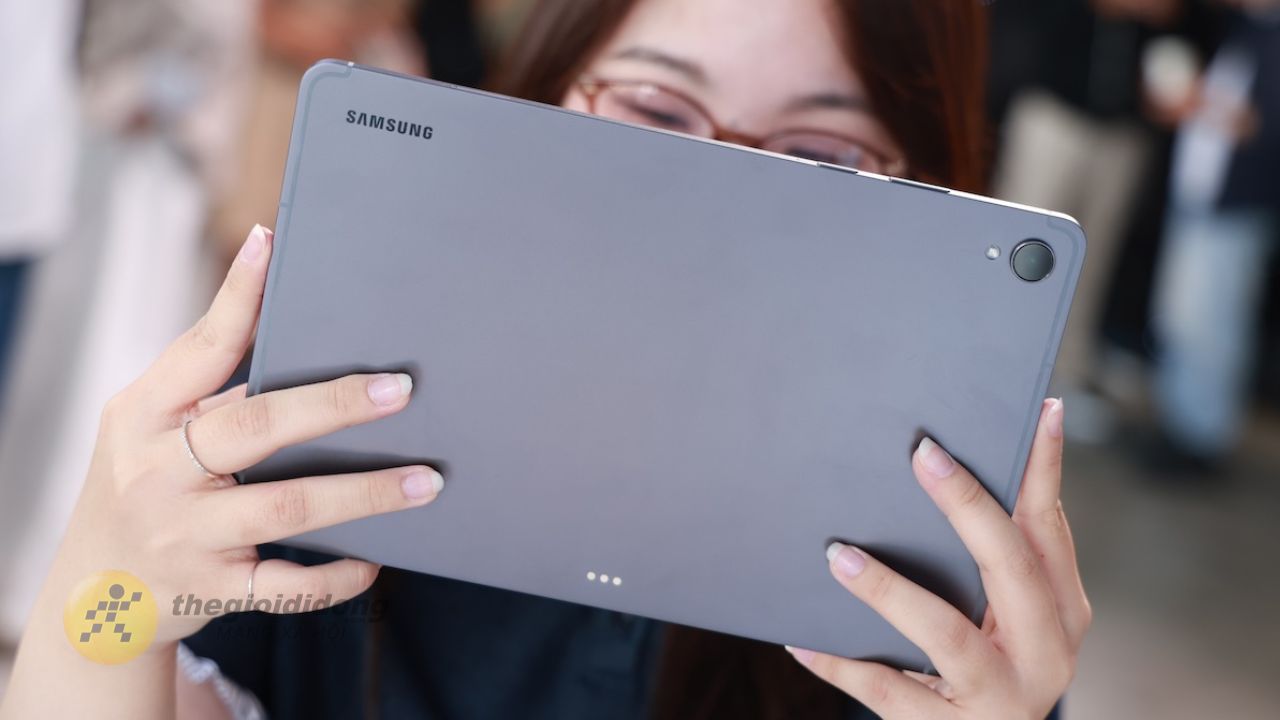 Trên Tay Samsung Galaxy Tab S11 Series Tại Sự Kiện Trên Tay Samsung Galaxy Tab S11 Series Tại Sự Kiện