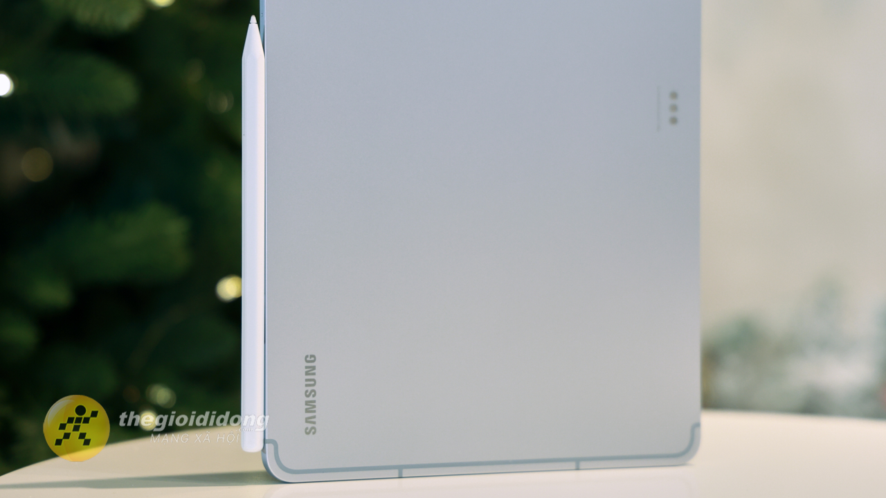 Trên tay Samsung Galaxy Tab S11: Gọn nhẹ, chip Dimensity 9400+ mạnh mẽ, toàn diện cho mọi nhu cầu