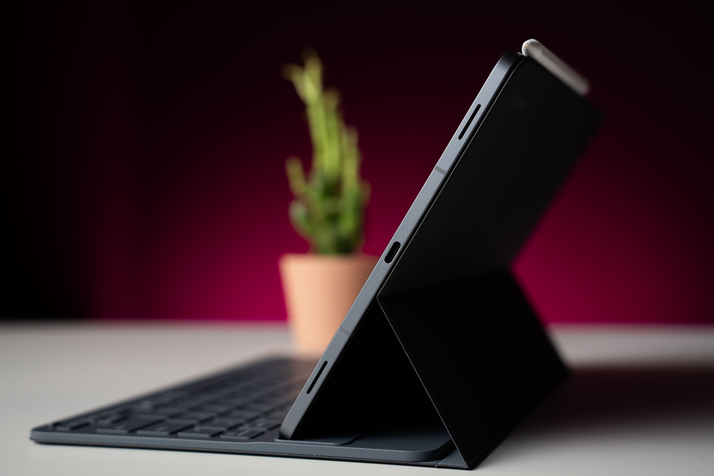 Trên Tay Samsung Galaxy Tab S11: Gọn Nhẹ, Chip Dimensity 9400+ Mạnh Mẽ, Toàn Diện Cho Mọi Nhu Cầu