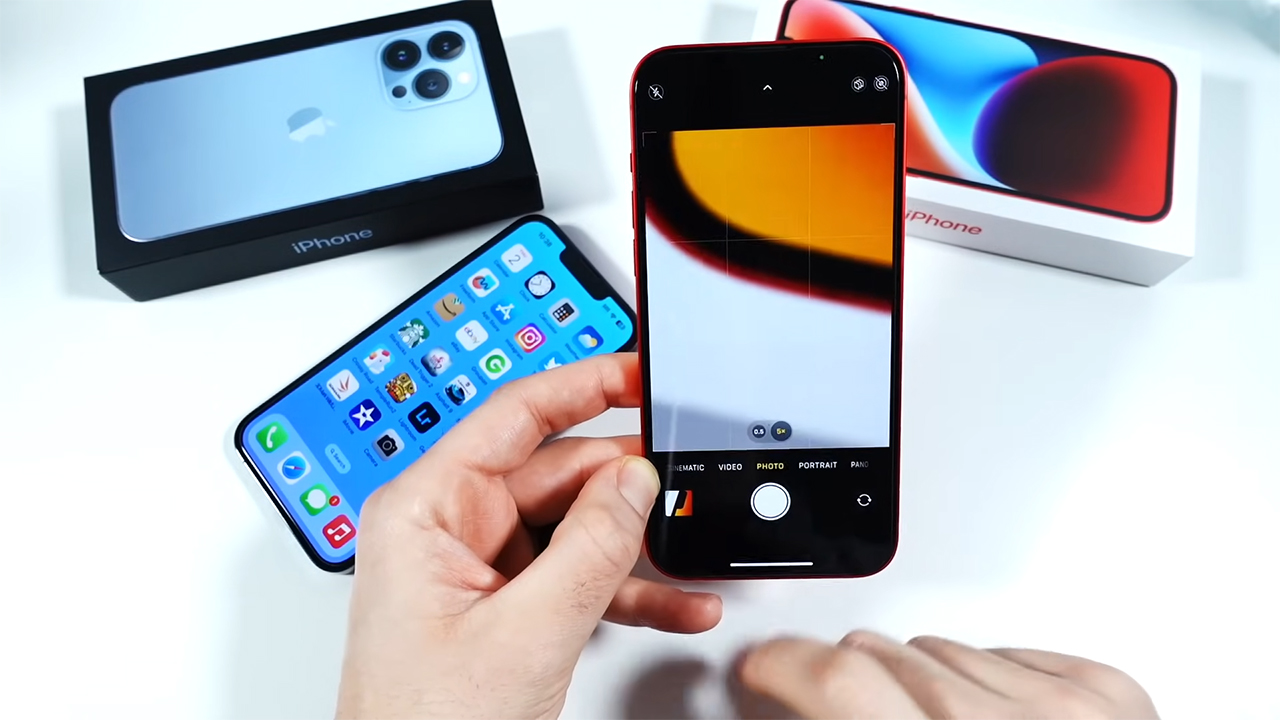 So sánh iPhone 14 Plus và 13 Pro So sánh iPhone 14 Plus và 13 Pro
