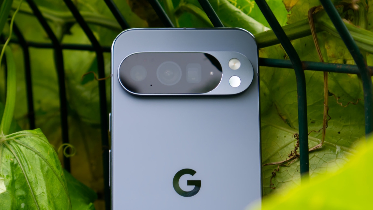 Trên Tay Google Pixel 10 Pro Xl: Thiết Kế Không Đổi, Chip Tensor G5 Chuyên Ai, Camera 50 Mp Đỉnh Cao Trên Tay Google Pixel 10 Pro Xl: Thiết Kế Không Đổi, Chip Tensor G5 Chuyên Ai, Camera 50 Mp Đỉnh Cao