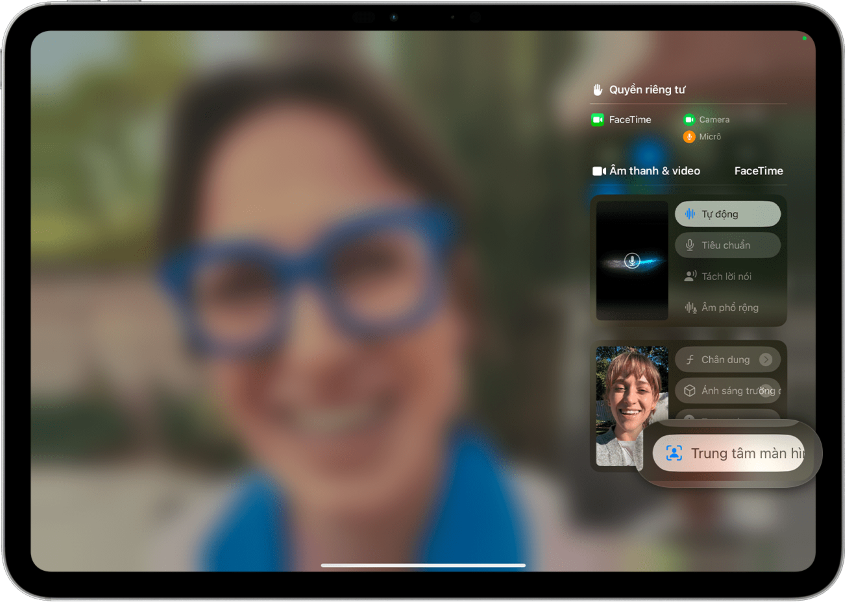 C&aacute;ch bật Center Stage tr&ecirc;n iPad