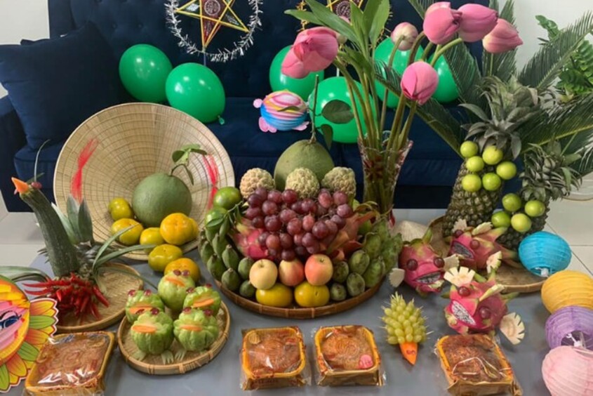 Mẫu trang trí mâm cỗ trung thu đơn giản 13