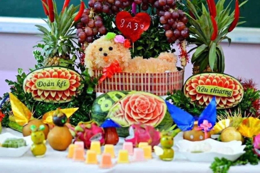 Trang trí mâm cỗ trung thu tại trường học 11