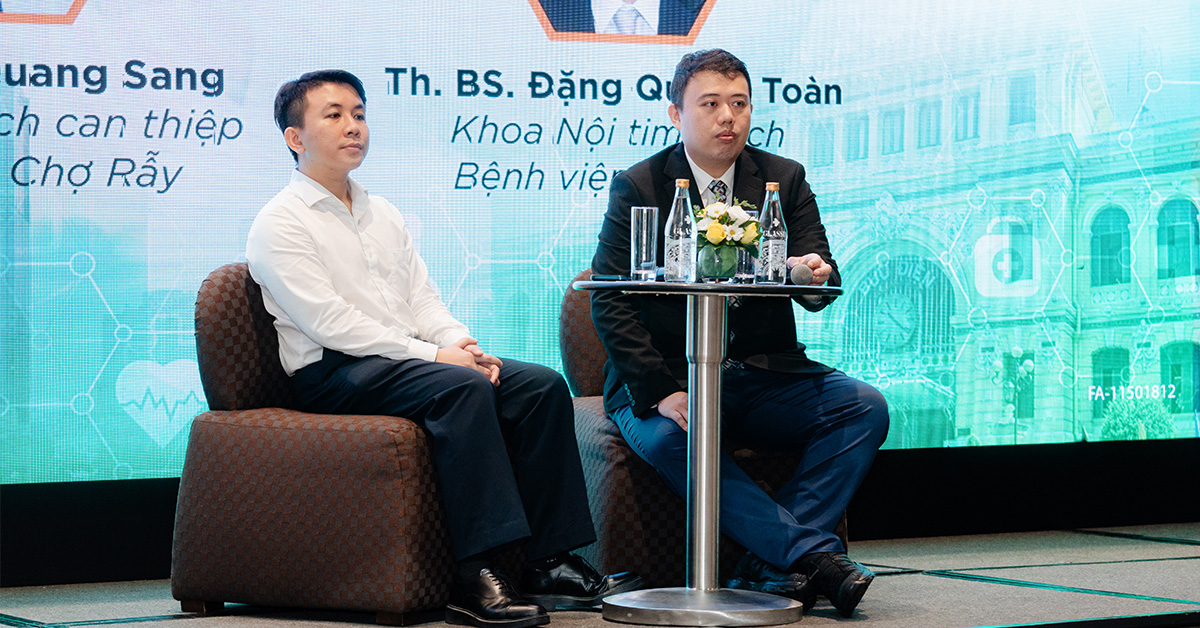 Các chuyên gia không chỉ giải đáp thắc mắc mà còn đưa ra các lời khuyên hữu ích cho các dược sĩ 