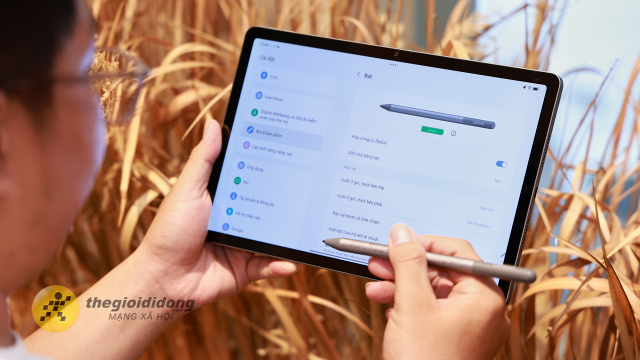 Trên tay Lenovo Idea Tab 5G: Tặng kèm bút và bao da chính hãng, giá chỉ từ 7.39 triệu đồng Trên tay Lenovo Idea Tab 5G: Tặng kèm bút và bao da chính hãng, giá chỉ từ 7.39 triệu đồng