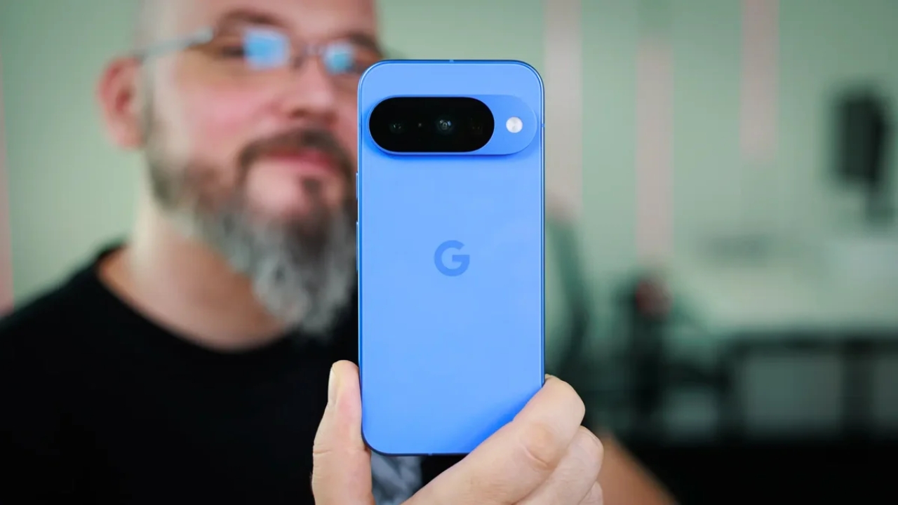 Trên Tay Google Pixel 10: Nhiều Nâng Cấp Với Camera Zoom 5X, Pin 4.970 Mah Và Tensor G5 Trên Tay Google Pixel 10: Nhiều Nâng Cấp Với Camera Zoom 5X, Pin 4.970 Mah Và Tensor G5