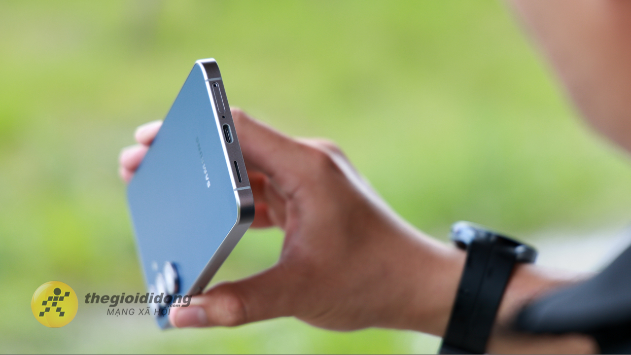 Đánh Giá Samsung Galaxy S25 Fe: Đáng Giá Từng Trải Nghiệm! Đánh Giá Samsung Galaxy S25 Fe: Đáng Giá Từng Trải Nghiệm!
