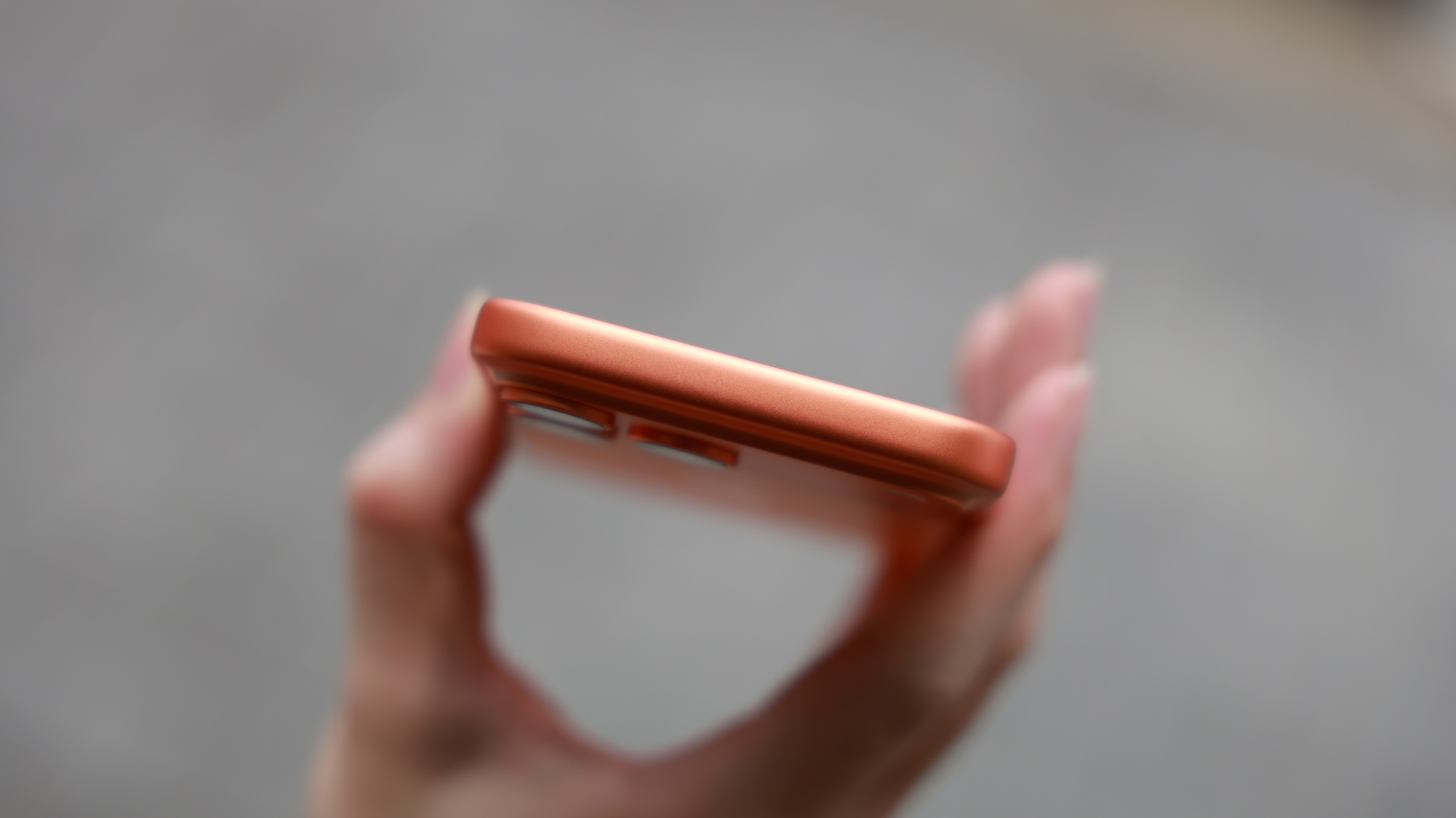 Trên tay iPhone 17 Pro Max màu Cam Vũ Trụ Trên tay iPhone 17 Pro Max màu Cam Vũ Trụ