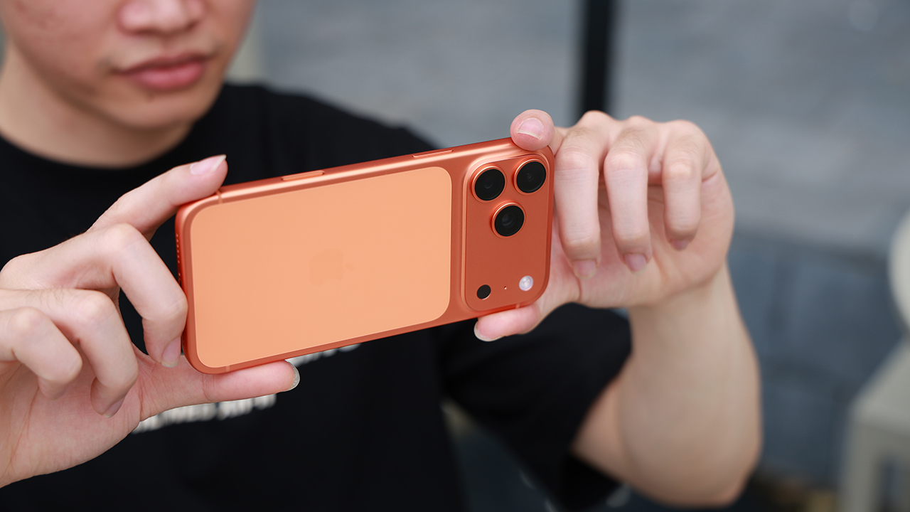 Trên tay iPhone 17 Pro Max